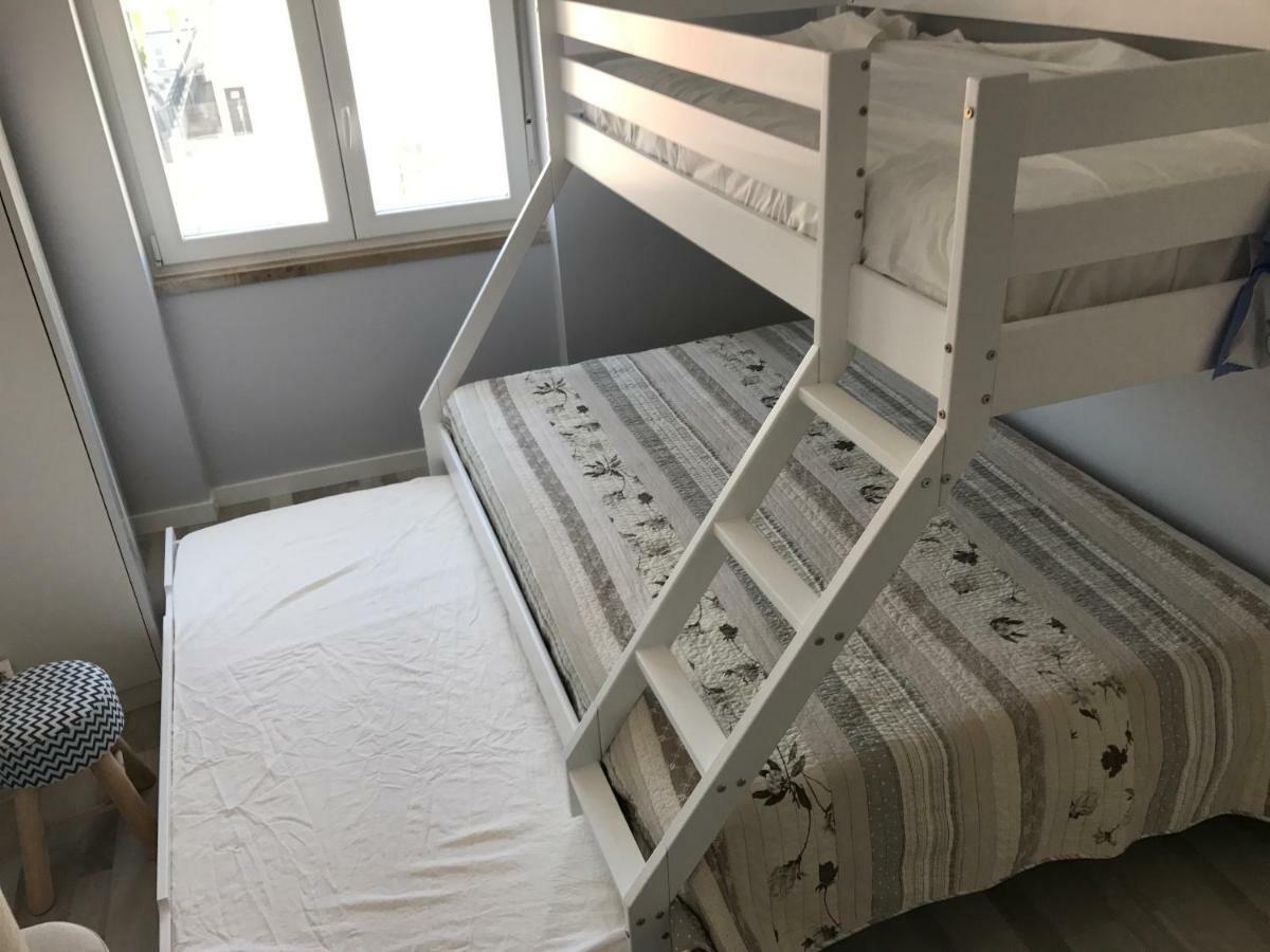Blue Bay Beach Apartment Sesimbra Ngoại thất bức ảnh